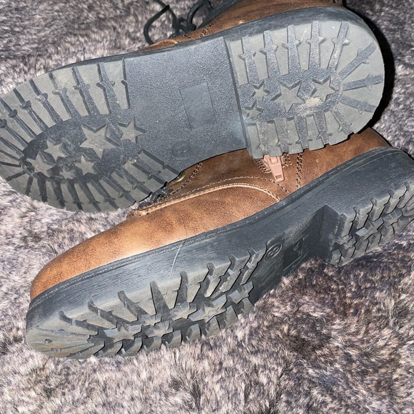 Brown lace SO boots - Picture 2 of 3